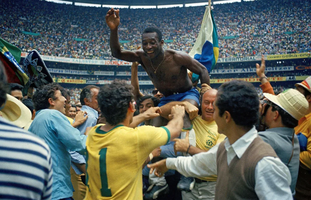Copa Do Mundo H 52 Anos Brasil Erguia A Ta a E Se Sagrava Tricampe o 