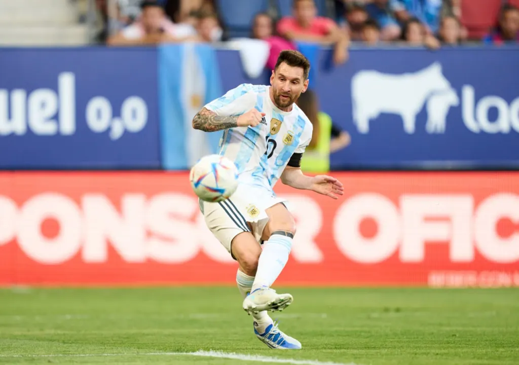 من هو هداف الأرجنتين في كأس العالم